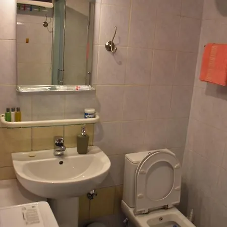 Absolute Cozy Тирана