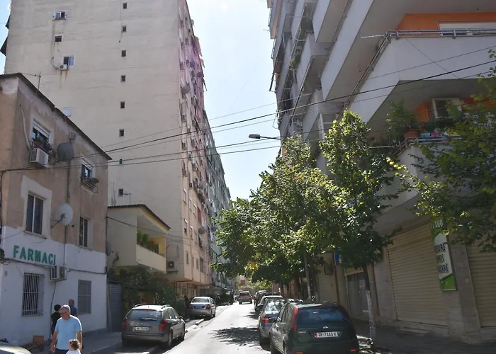 Absolute Cozy Lägenhet Tirana